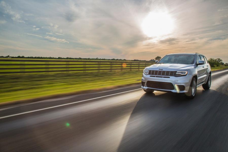  Jeep Grand Cherokee Trackhawk HPE1200 by Hennessey 2018 года  (фото 2 из 12)